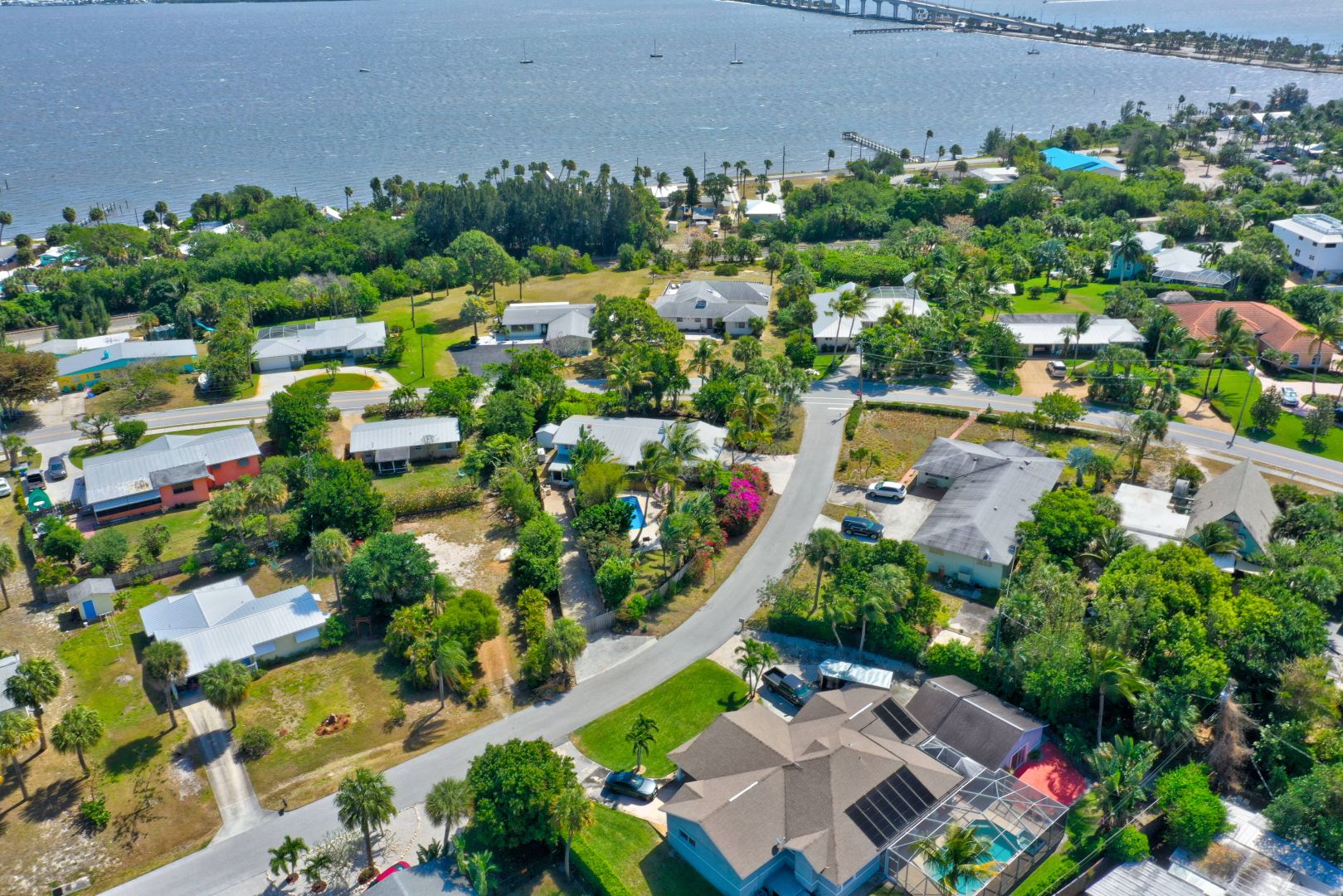 4124 Northeast Skyline Drive, Jensen Beach, FL 34957 Virtual Tour